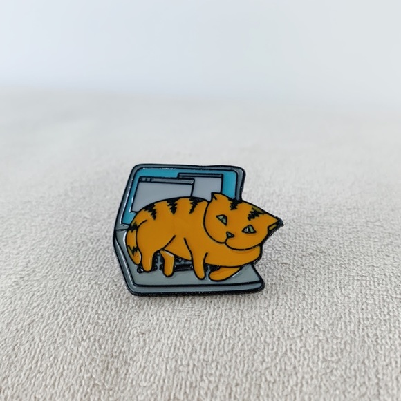 Cat Laying on Computer Pin - Picture 2 of 2